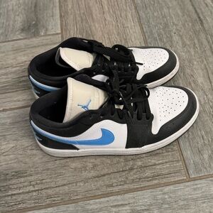 Jordan 1 Low size 9 women